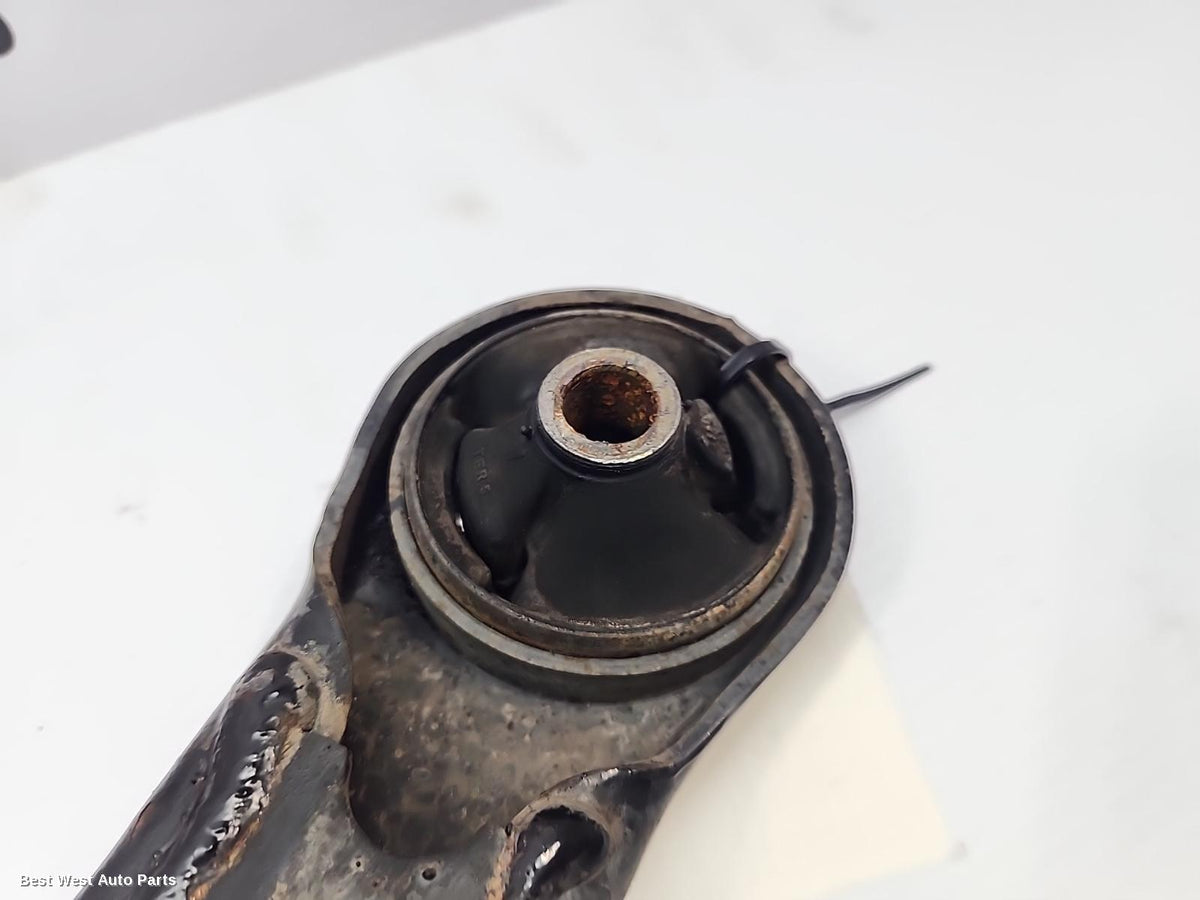 2017 TOYOTA COROLLA Left Front Lower Control Arm