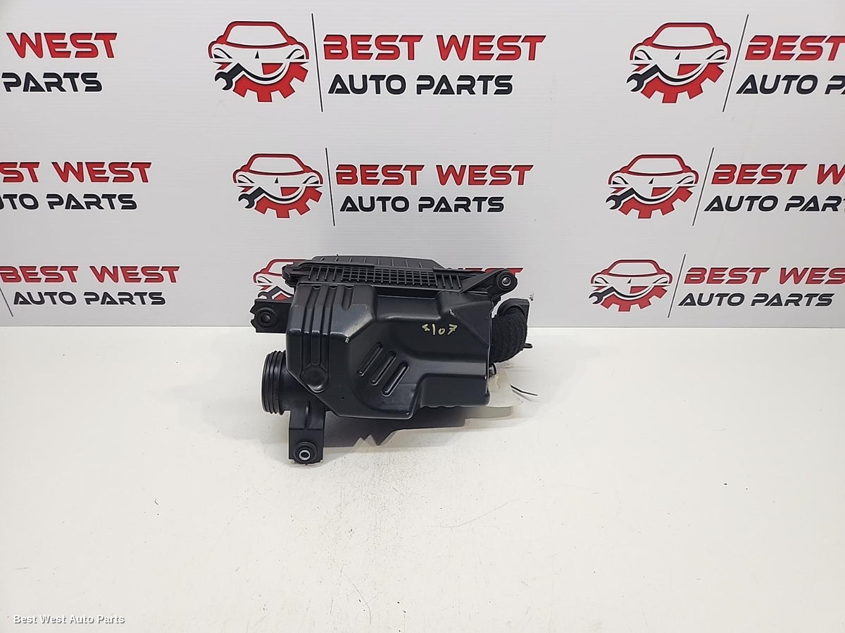 2014 HYUNDAI VELOSTER Air Cleaner/Box