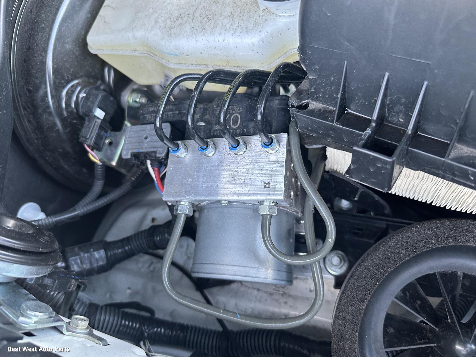 2025 TOYOTA HILUX Abs Pump/Modulator