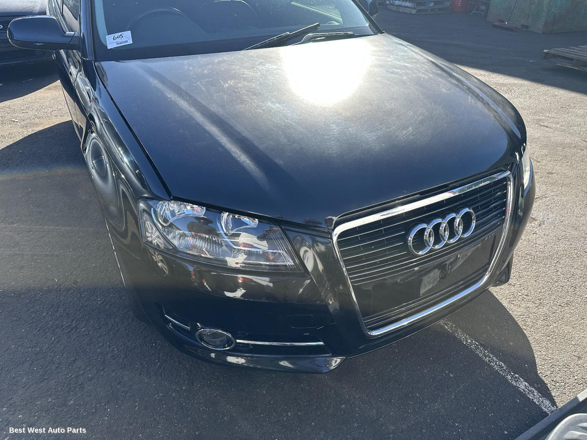 2011 AUDI A3 Right Headlamp