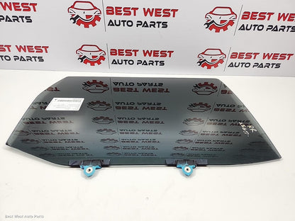 2019 MITSUBISHI PAJERO Right Rear Door Window