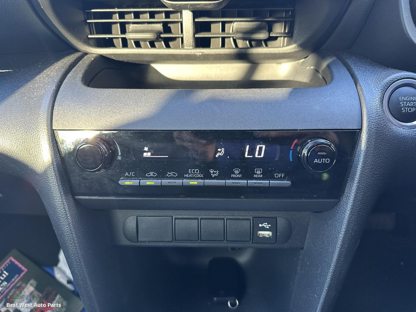 2024 TOYOTA YARIS CROSS Heater/Ac Controls