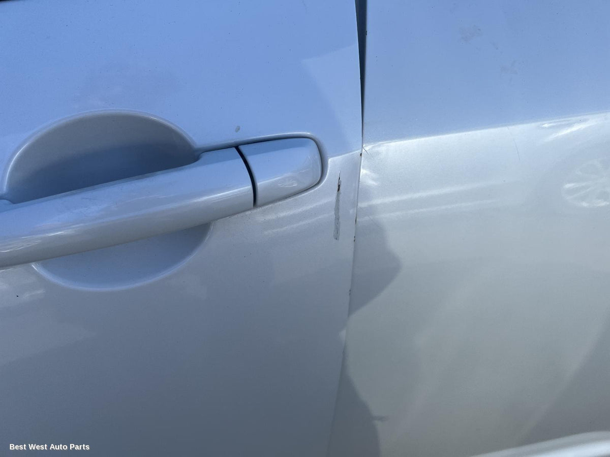 2008 SUZUKI SWIFT Right Guard