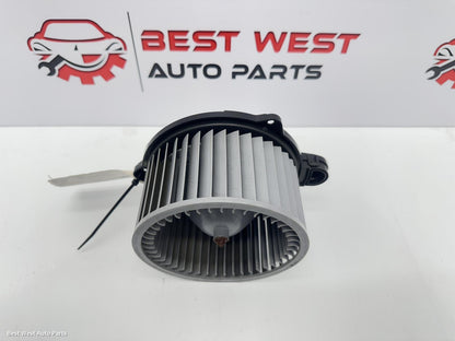 2014 HYUNDAI I30 Heater Fan Motor
