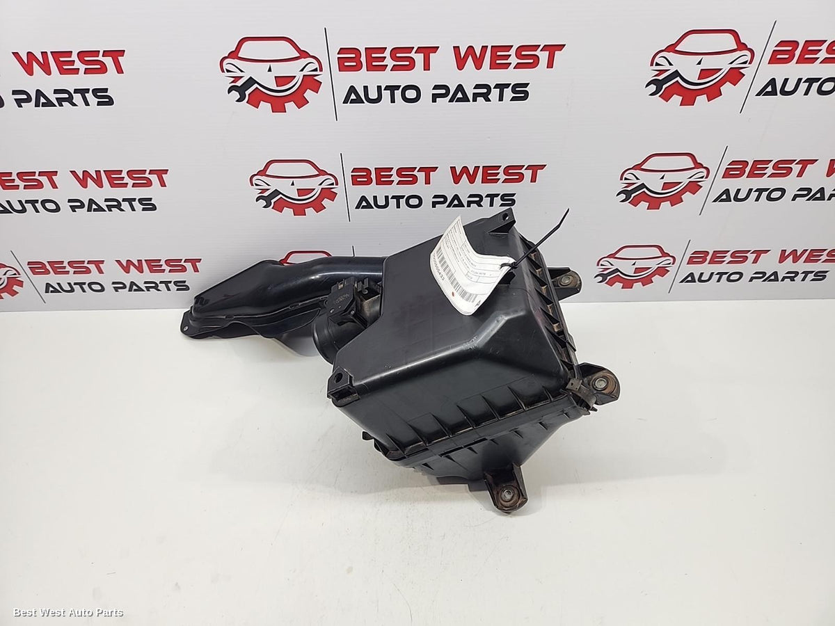 2010 MITSUBISHI TRITON Air Cleaner/Box