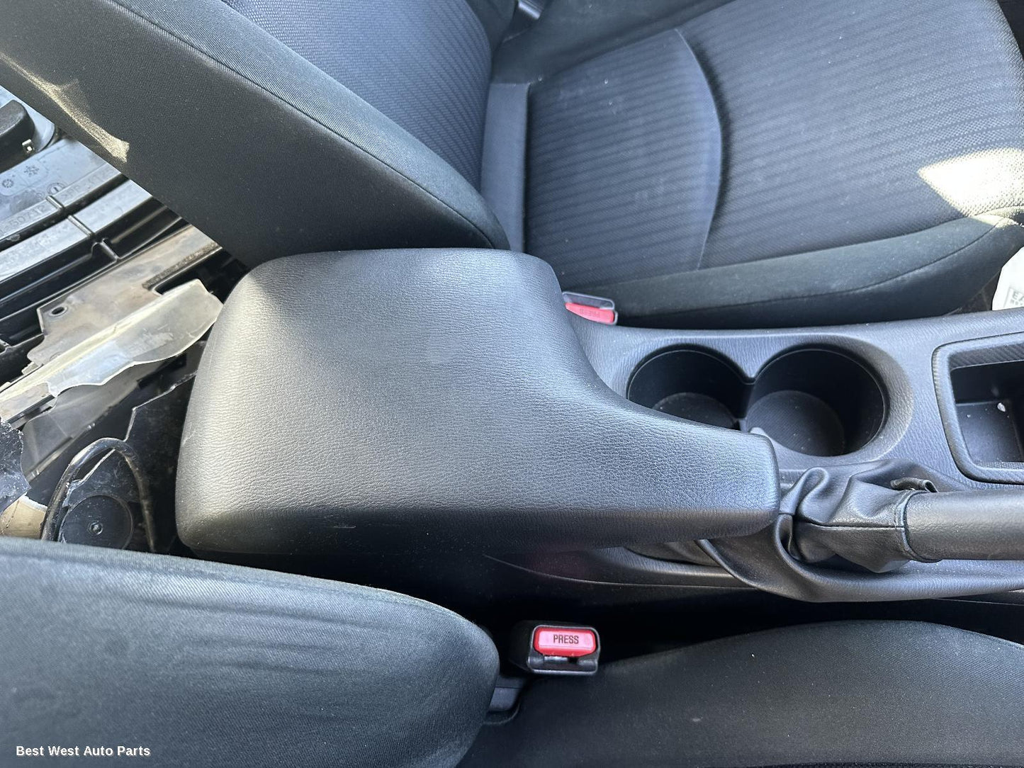 2014 MAZDA 3 Console