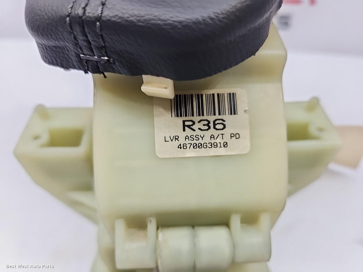 2018 HYUNDAI I30 Gear Stick/Shifter