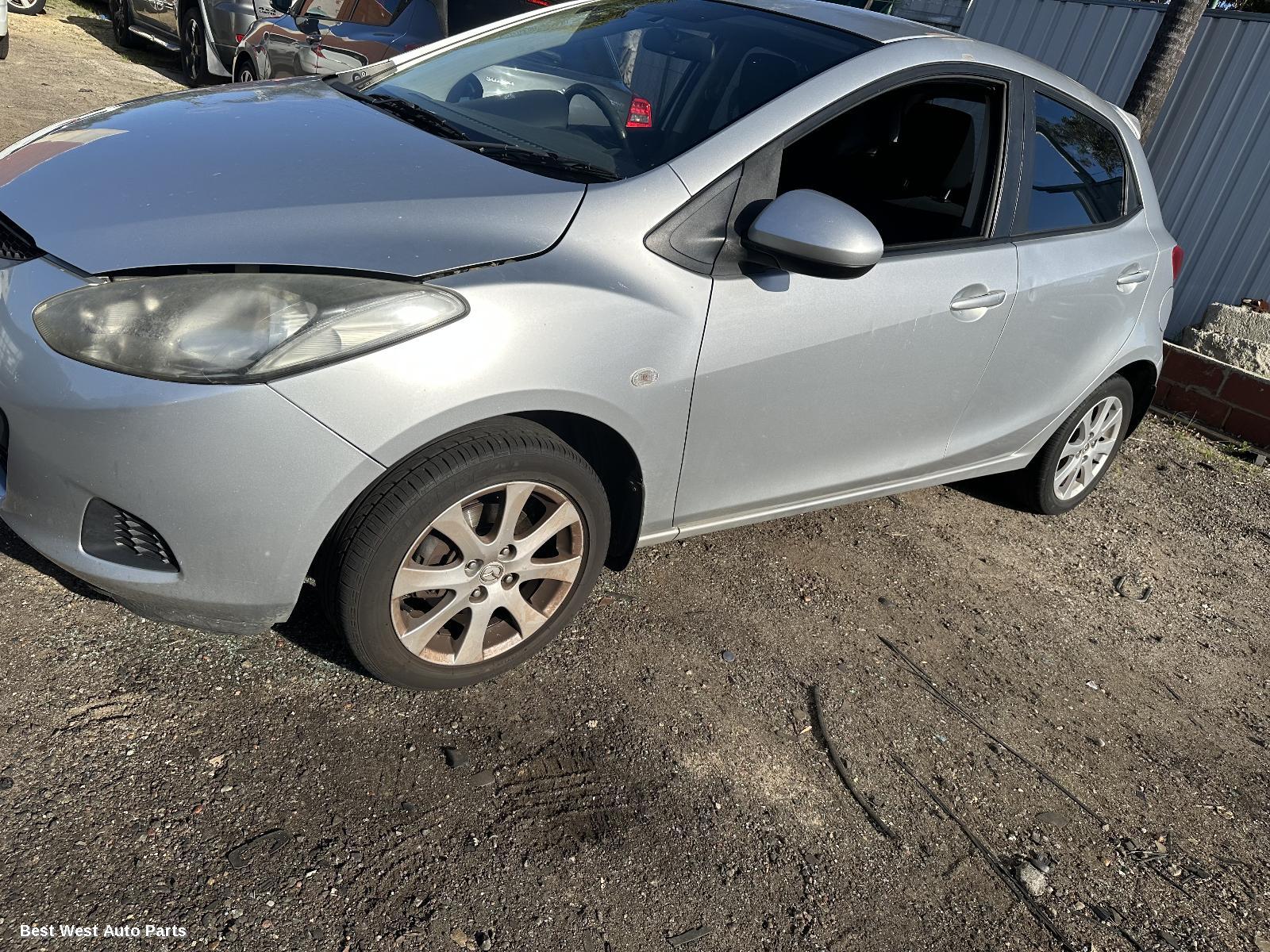 2008 MAZDA 2 Left Guard Liner