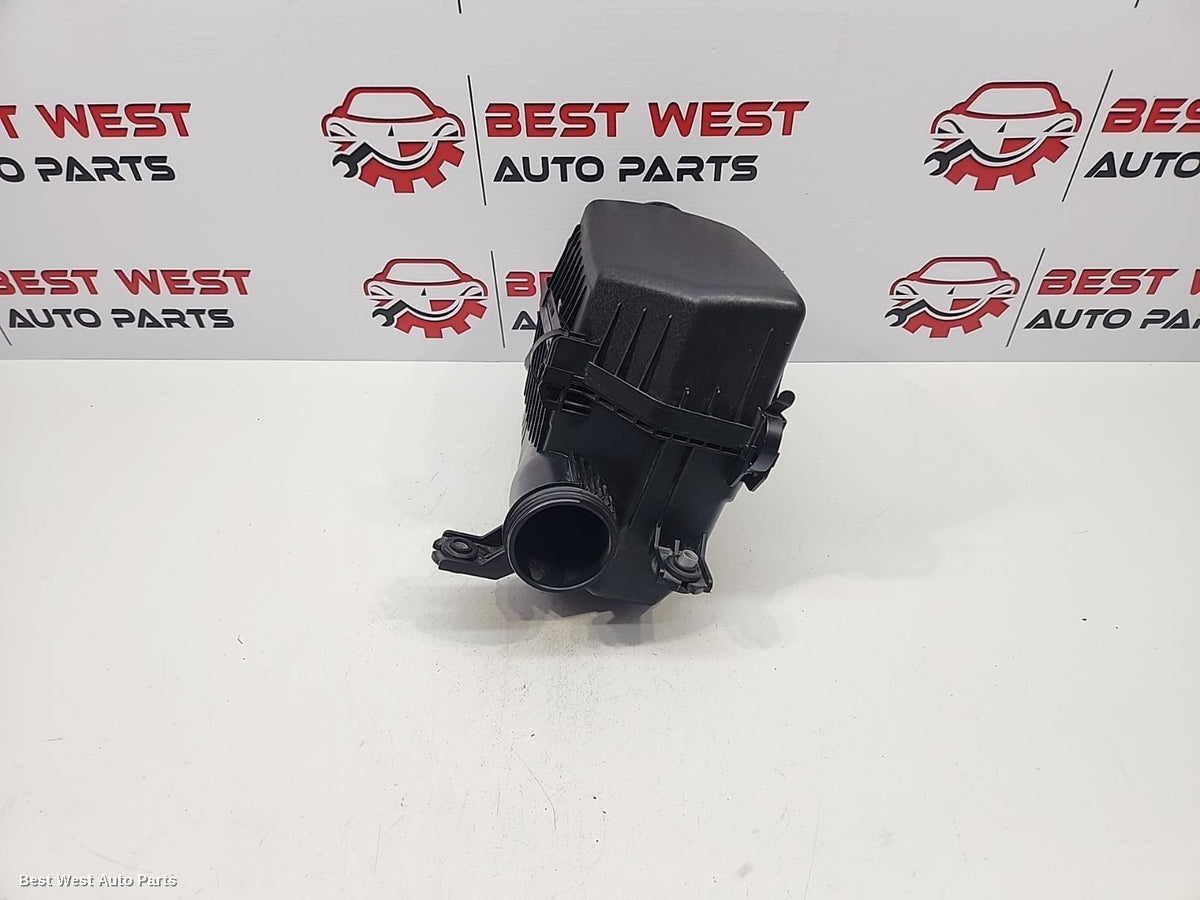 2014 HYUNDAI VELOSTER Air Cleaner/Box