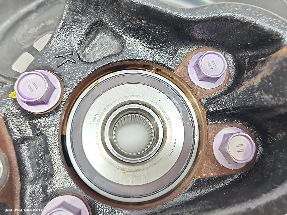 2025 TOYOTA RAV4 Left Front Hub Assembly