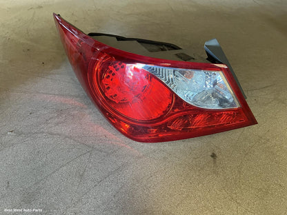 2012 HYUNDAI ELANTRA Left Taillight