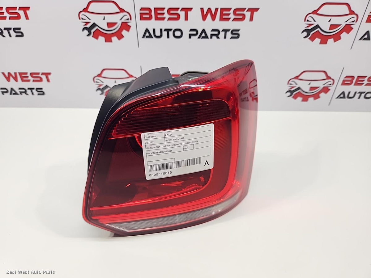 2013 VOLKSWAGEN POLO Right Taillight