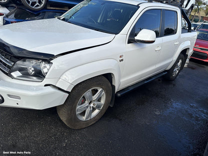 2018 VOLKSWAGEN AMAROK Left Guard