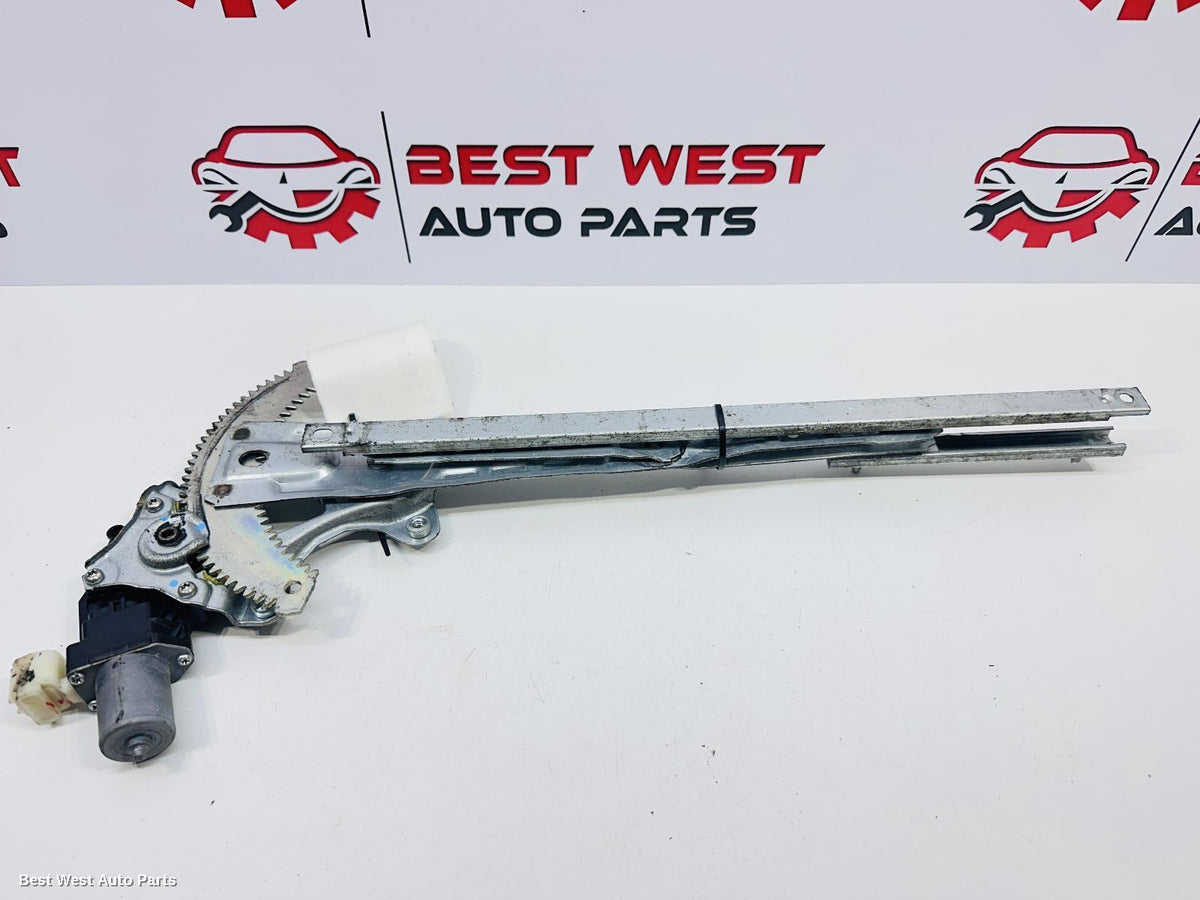 2022 MITSUBISHI MIRAGE Right Front Window Reg/Motor