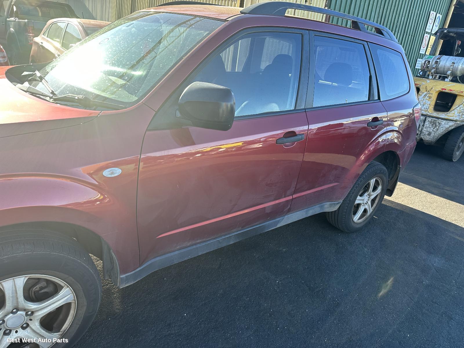 2008 SUBARU FORESTER Left Front Door