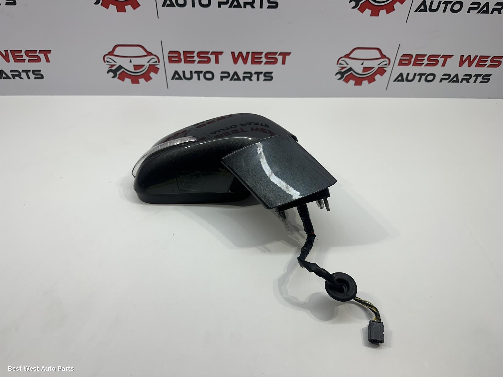 2018 HOLDEN TRAX Right Door Mirror