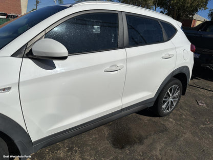 2015 HYUNDAI TUCSON Side Step/Skirt