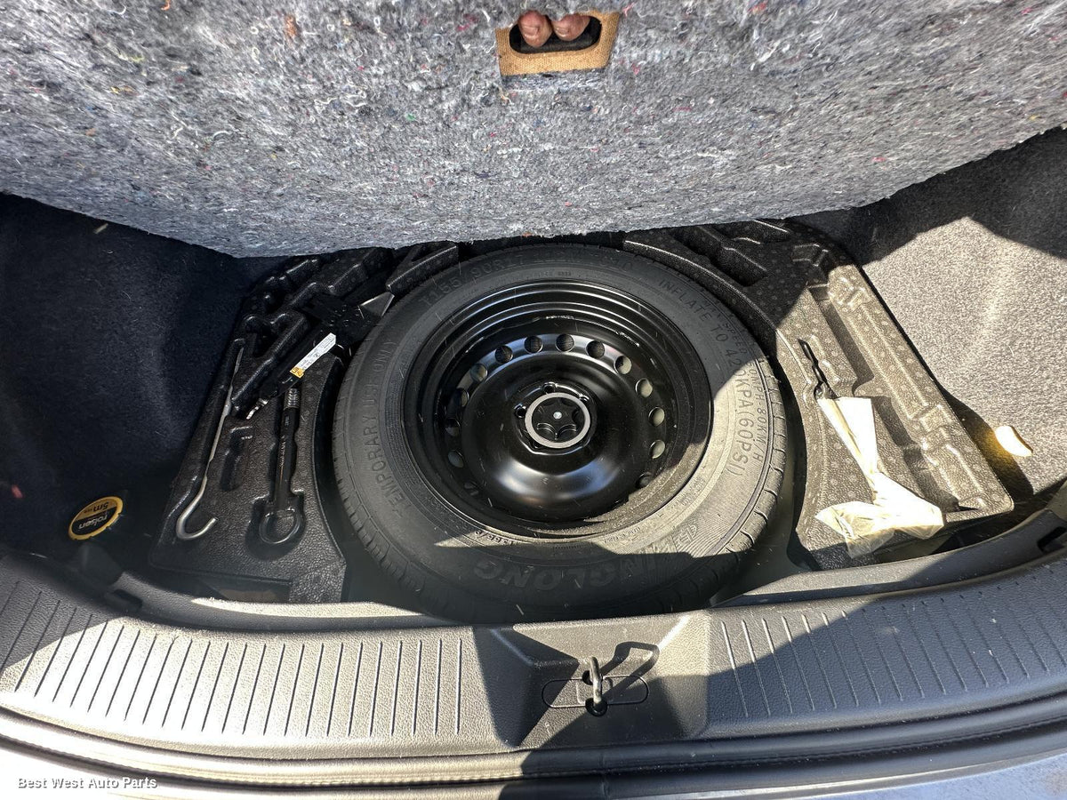 2023 NISSAN QASHQAI Jack/Tool Kit