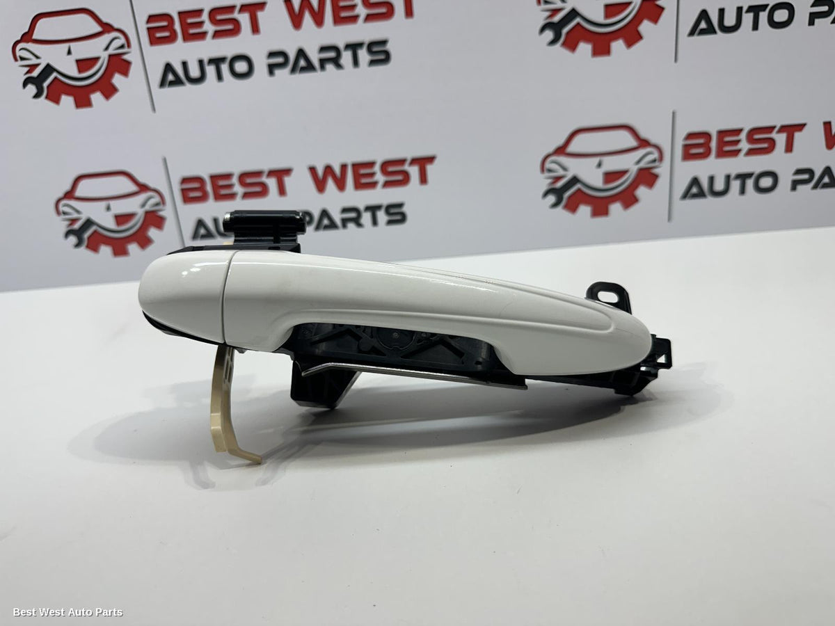 2024 TOYOTA HILUX Door Handle