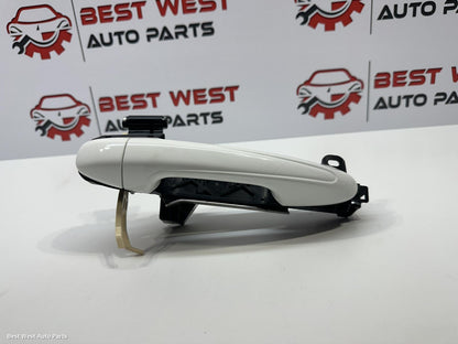 2024 TOYOTA HILUX Door Handle