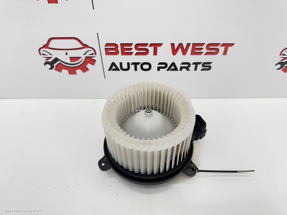 2019 MITSUBISHI ASX Heater Fan Motor