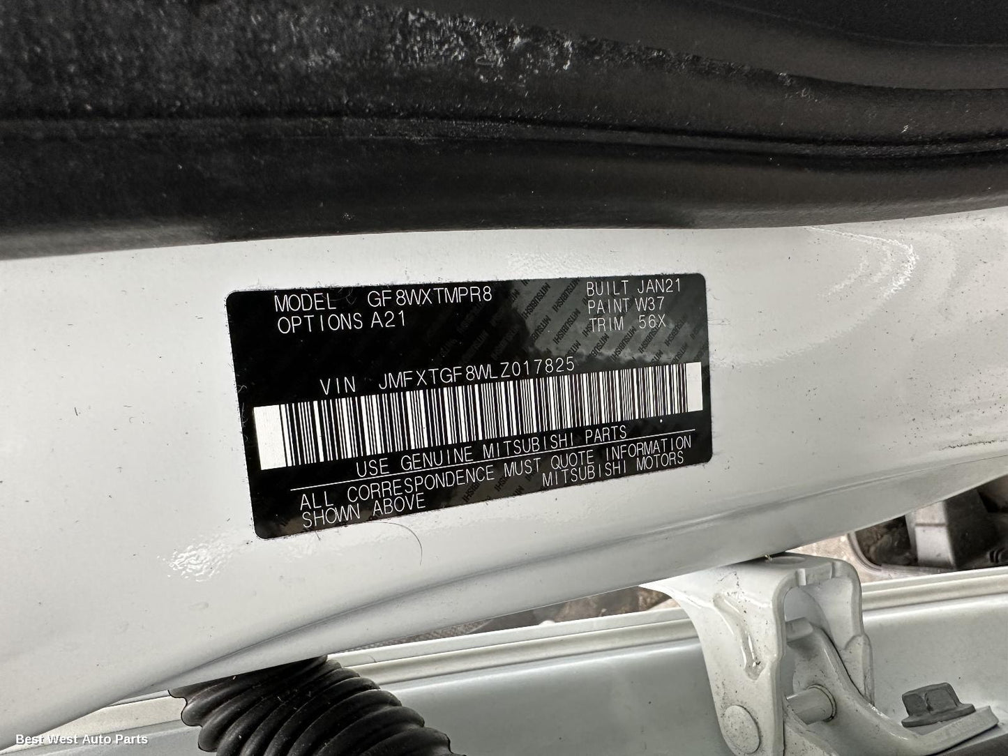 2021 MITSUBISHI OUTLANDER Side Step/Skirt