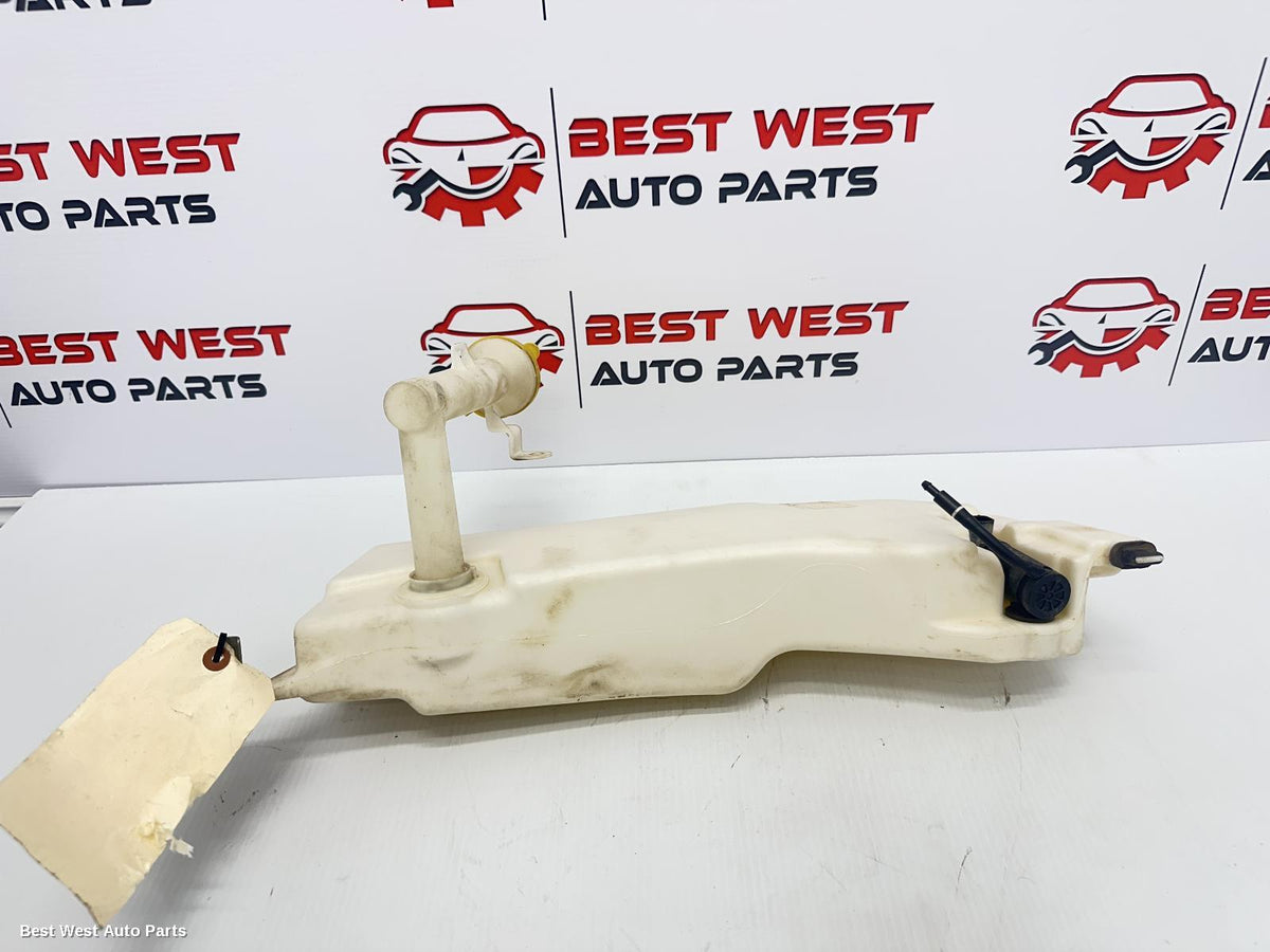 2017 HOLDEN COLORADO Washer Bottle
