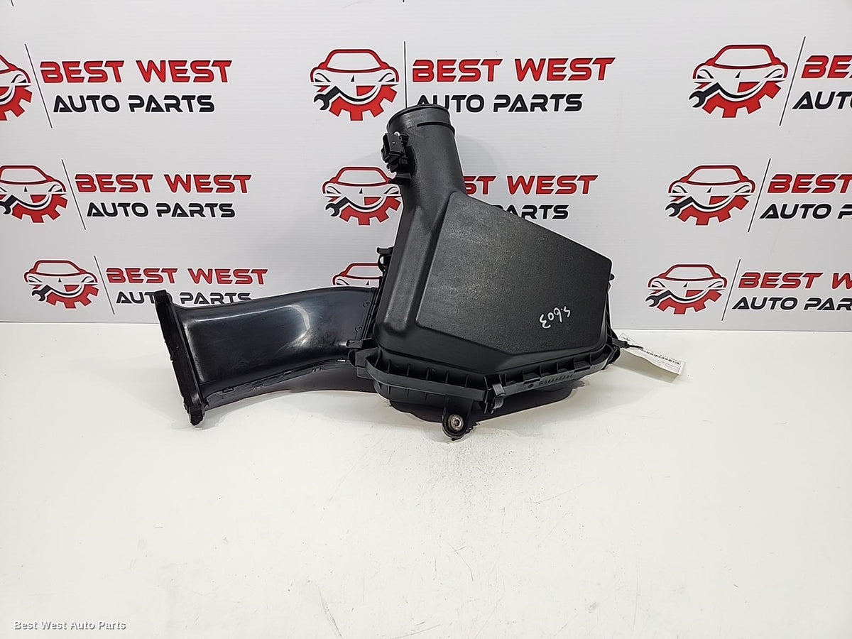 2013 HOLDEN COMMODORE Air Cleaner/Box