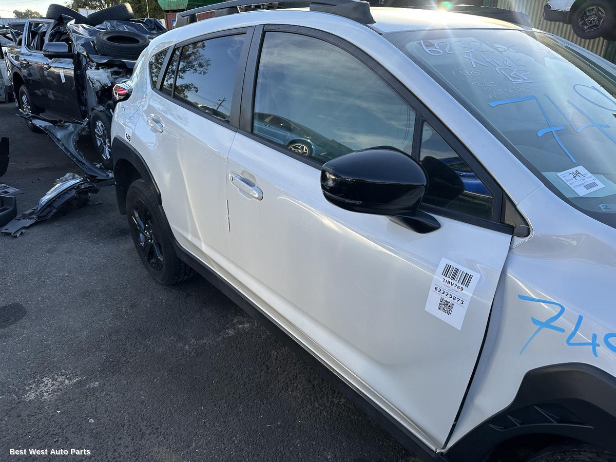 2023 SUBARU CROSSTREK Left Front Window Reg/Motor