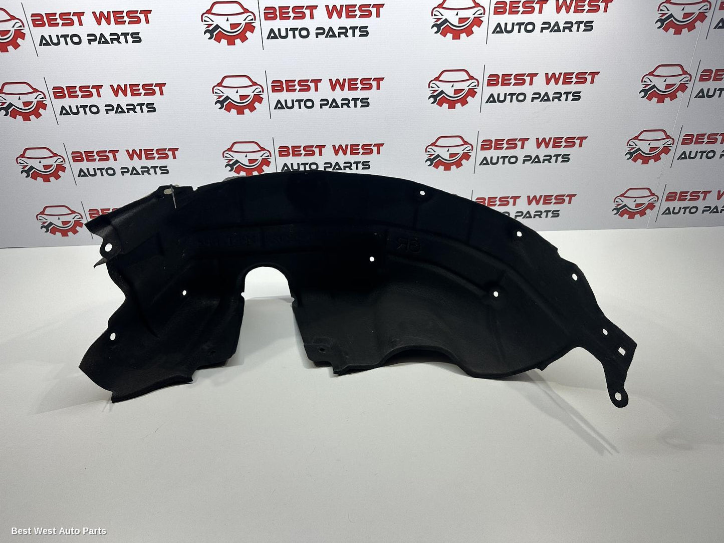 2024 TOYOTA YARIS CROSS Right Guard Liner