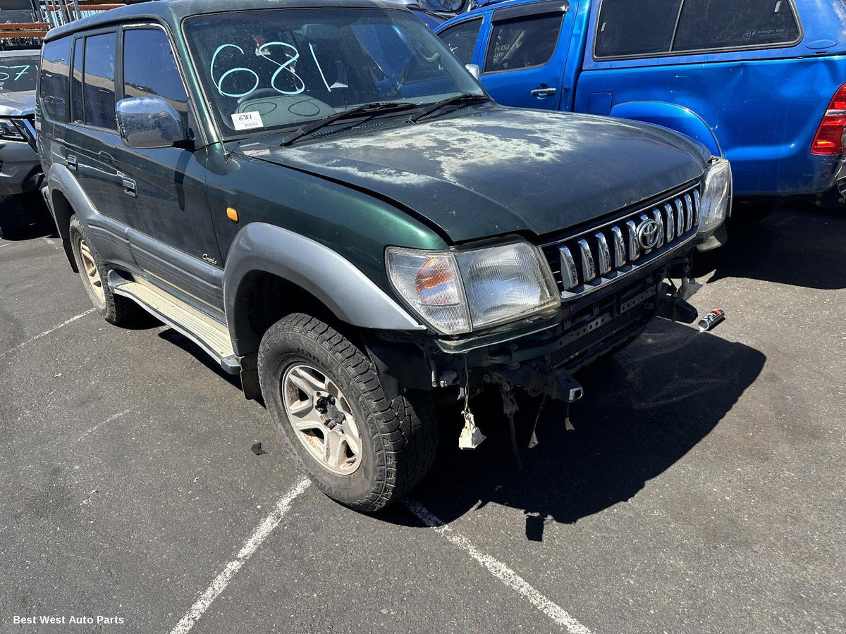 1998 TOYOTA PRADO Right Front Door