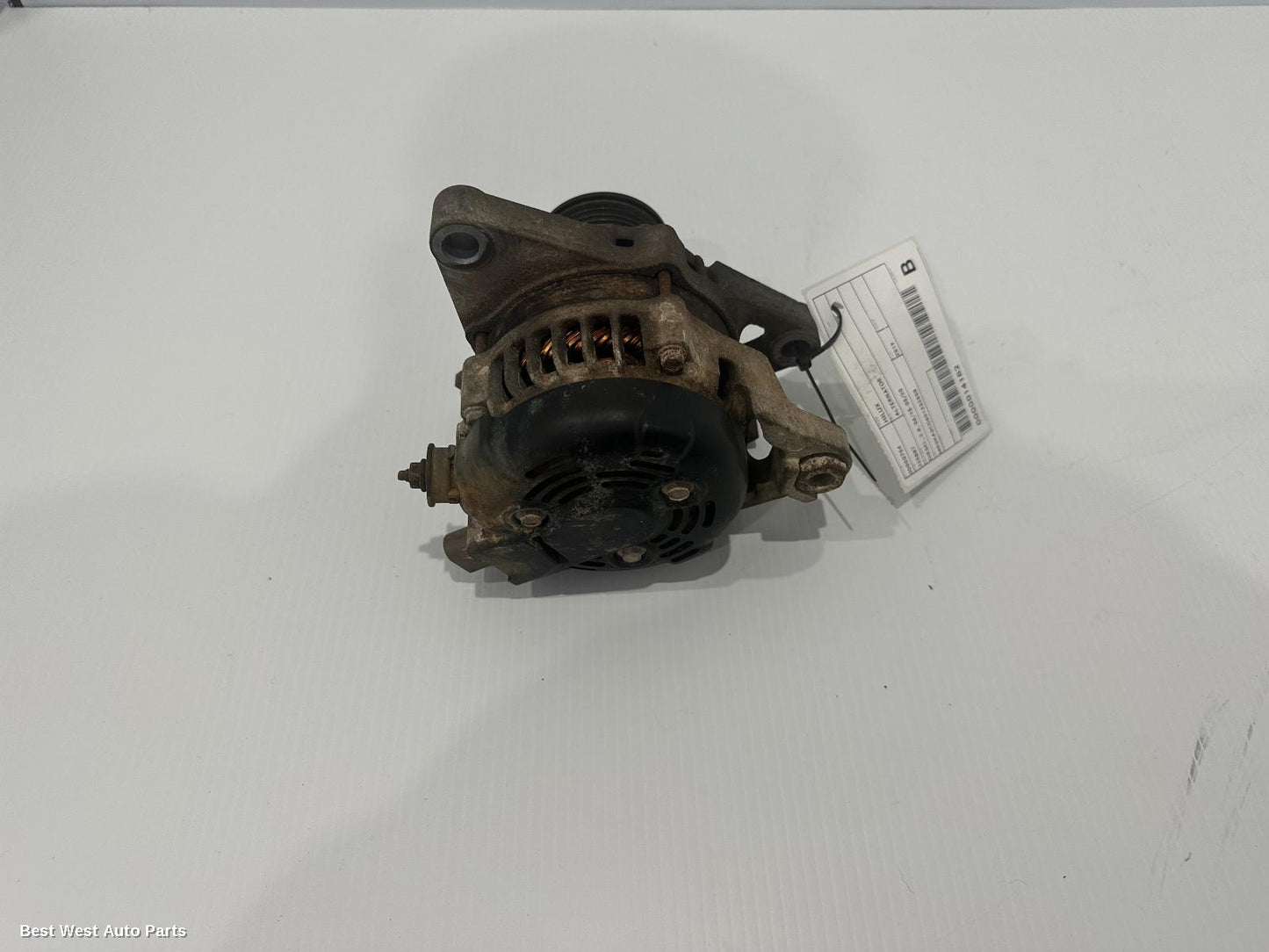2019 TOYOTA HILUX Alternator