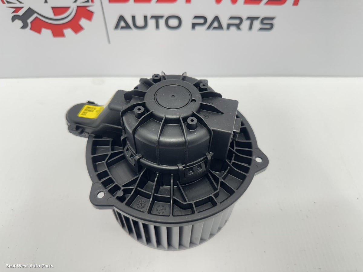 2023 HYUNDAI I30 Heater Fan Motor