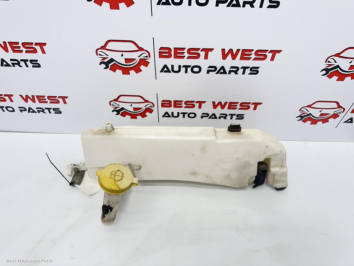 2016 HOLDEN COLORADO Washer Bottle