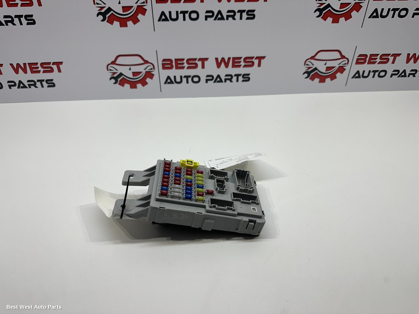 2015 HYUNDAI ILOAD/IMAX Fuse Box
