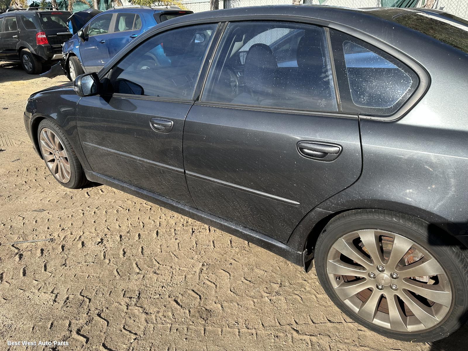 2008 SUBARU LIBERTY Right Guard