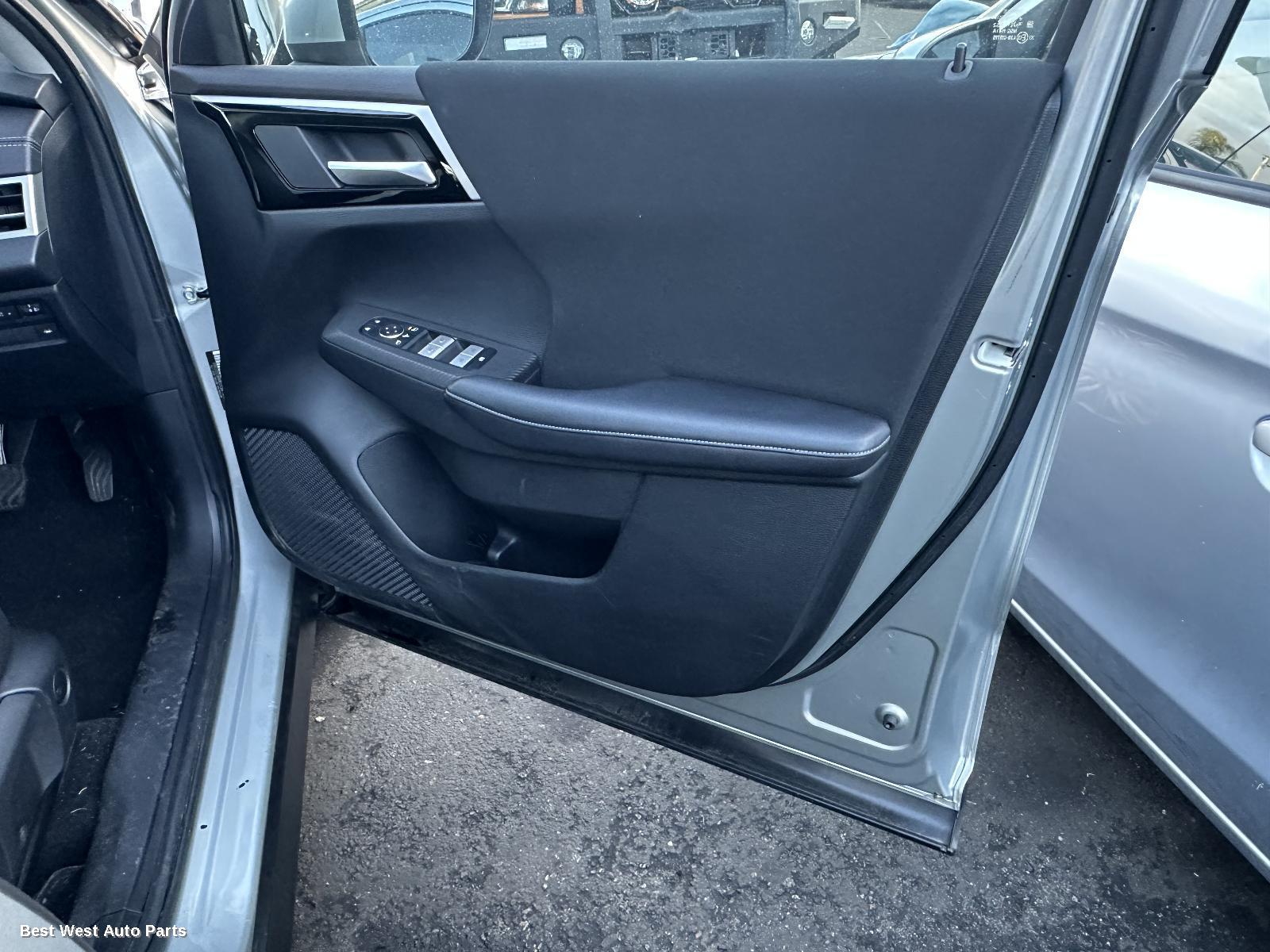 2023 MITSUBISHI OUTLANDER Door Handle