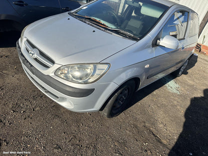 2006 HYUNDAI GETZ Left Guard