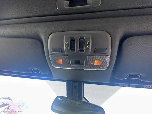 2015 SUBARU WRX Courtesy Light