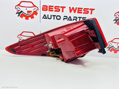 2016 HYUNDAI SANTA FE Right Taillight