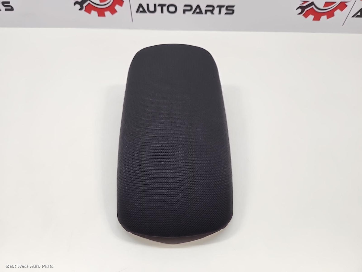 2022 TOYOTA COROLLA Console