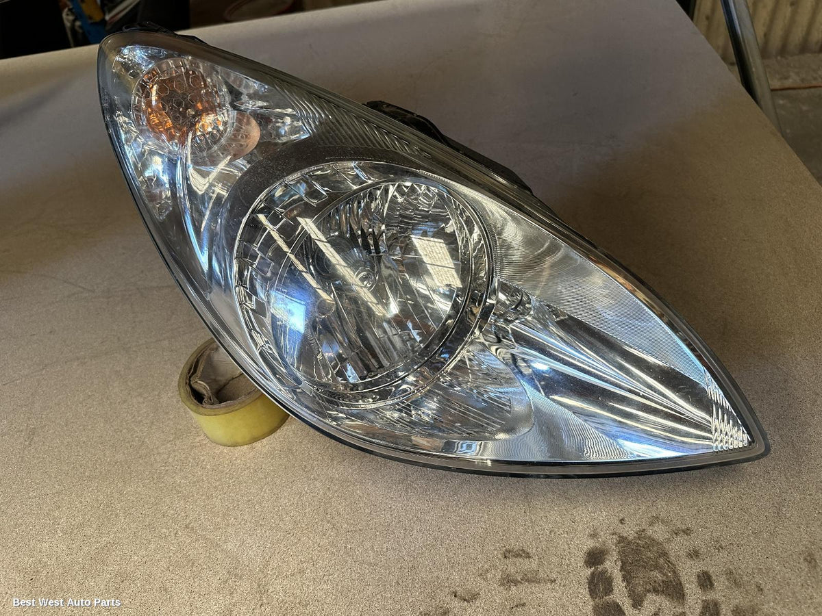 2011 HYUNDAI I20 Right Headlamp