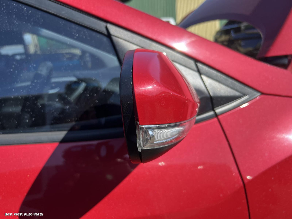 2014 HYUNDAI I30 RIGHT_REAR_DOOR_SLIDING