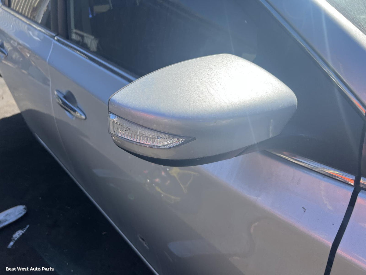 2015 NISSAN PULSAR RIGHT_REAR_DOOR_SLIDING