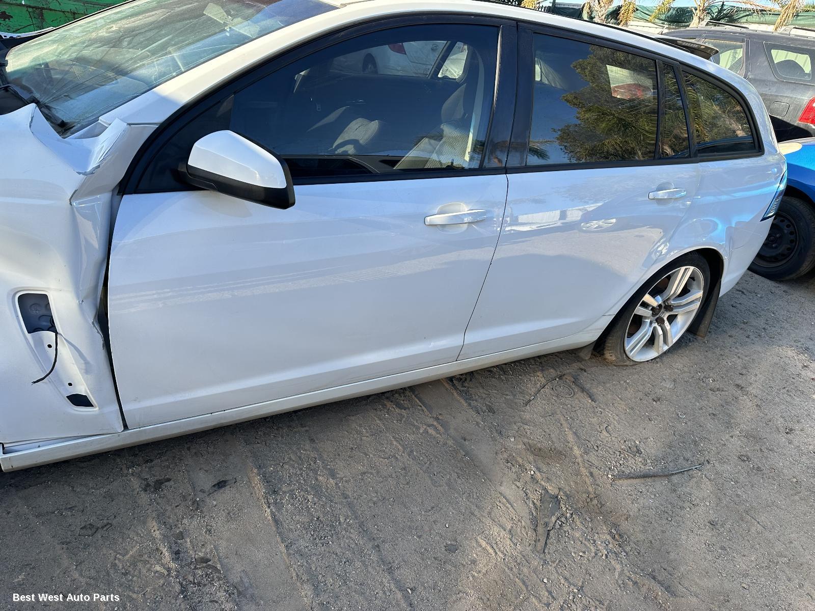 2013 HOLDEN COMMODORE Left Door Mirror