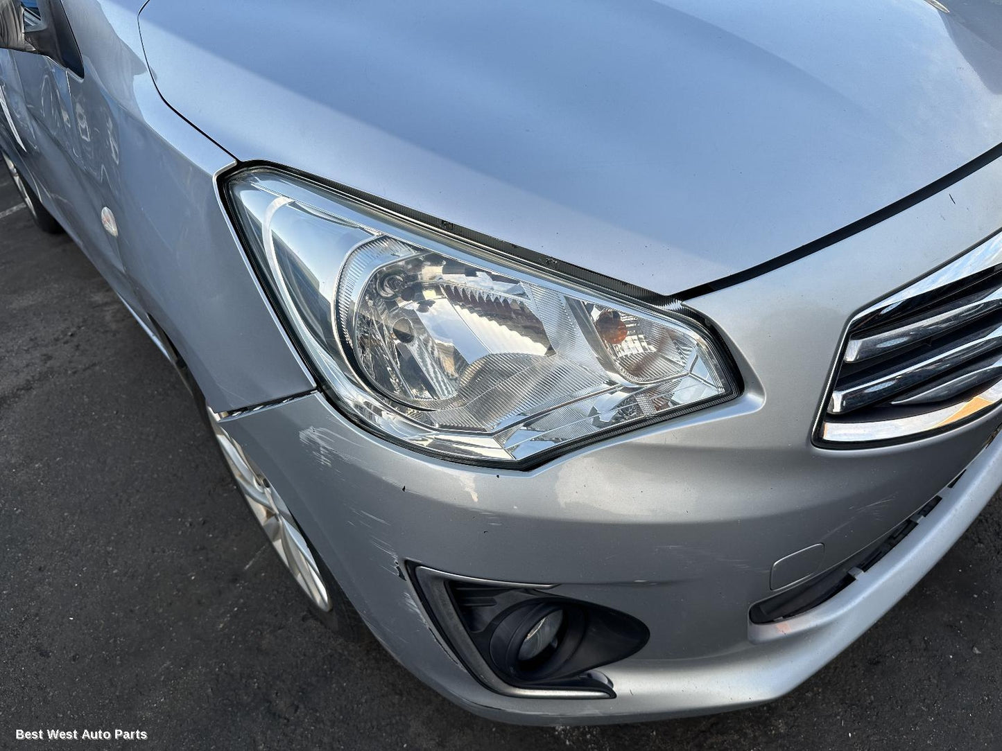 2014 MITSUBISHI MIRAGE Left Front Hub Assembly
