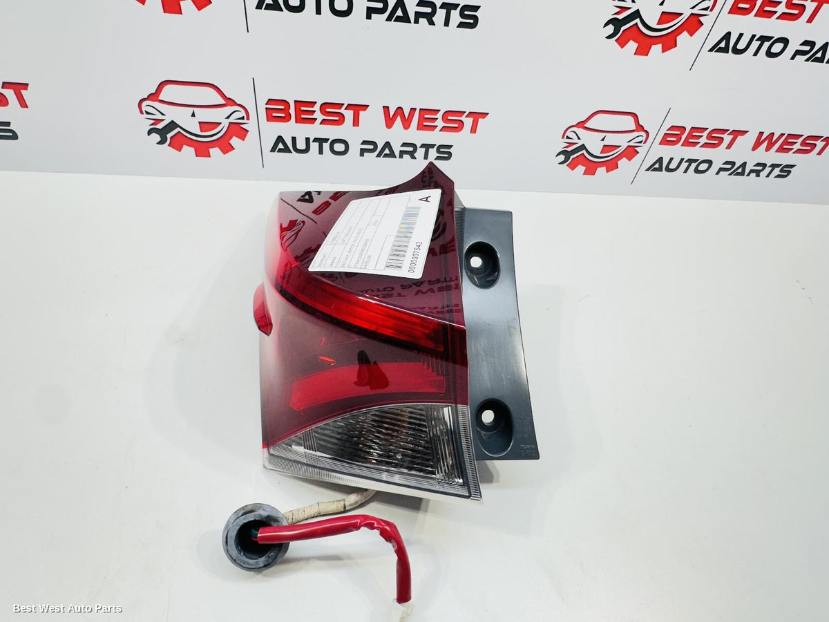 2015 TOYOTA COROLLA Left Taillight