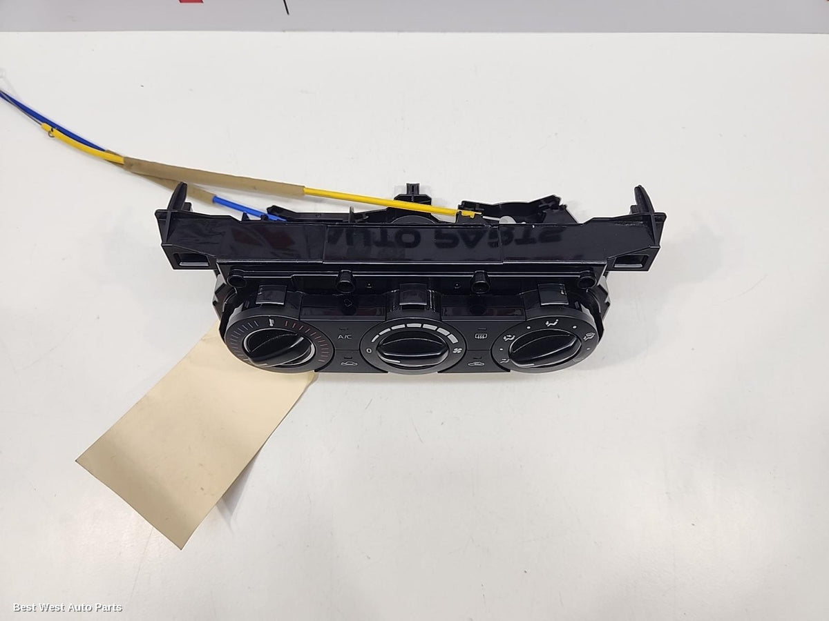 2018 MAZDA 2 Heater/Ac Controls