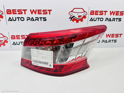 2014 NISSAN PULSAR Right Taillight