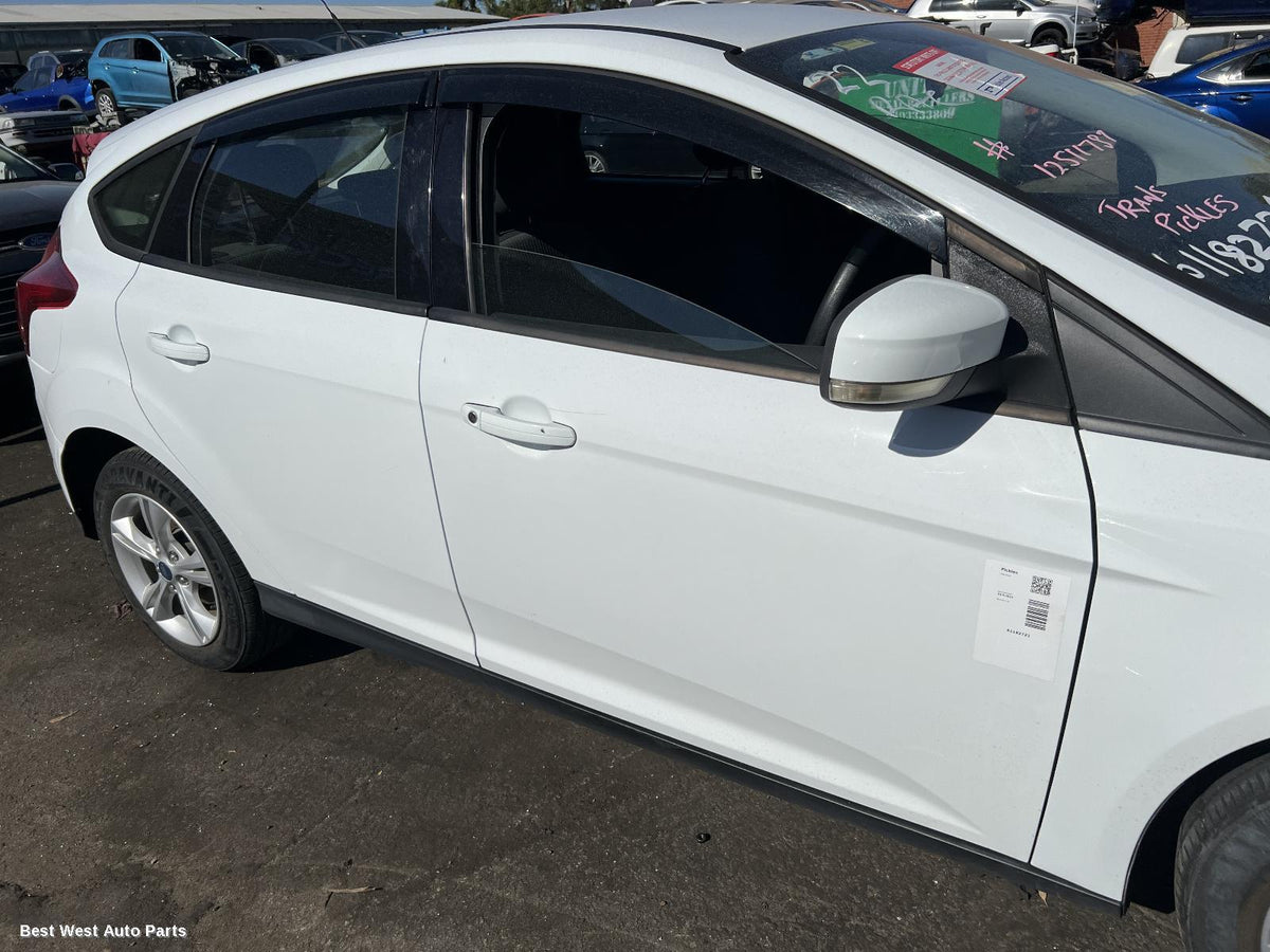 2013 FORD FOCUS Right Front Hub Assembly